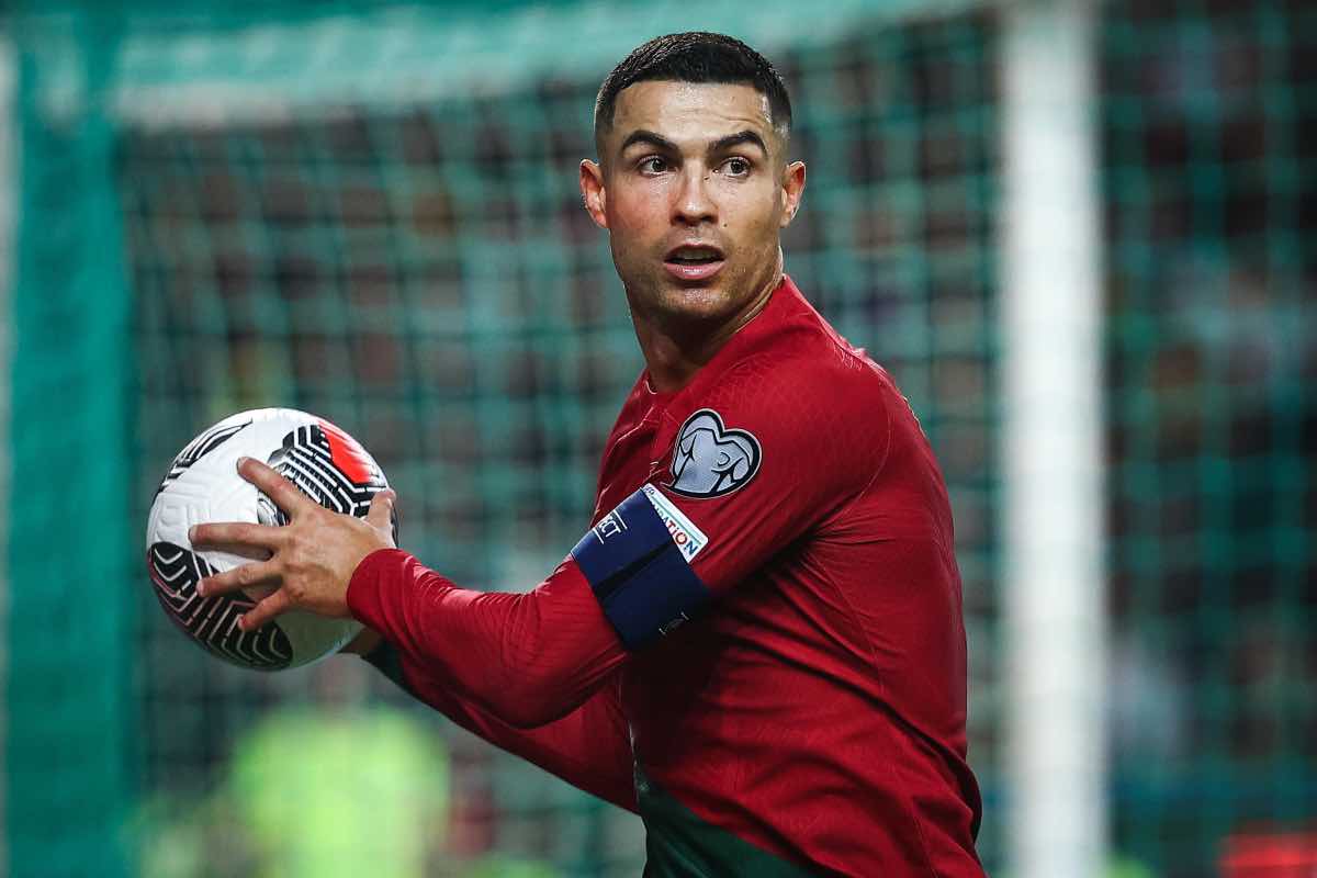 Cristiano Ronaldo ci casca ancora, quanto vale la sua nuova Bugatti