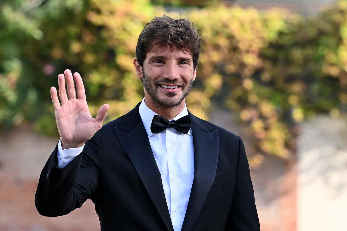 Stefano De Martino addio Belen donna misteriosa